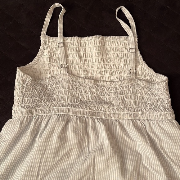 Abercrombie Kids Babydoll Tank Top. Thin Light Blue & White Stripes. Size 13/14 - Picture 7 of 10